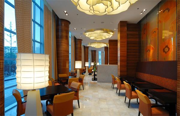 【酒店餐廳】優(yōu)質透光亞克力不銹鋼底盤吸頂燈