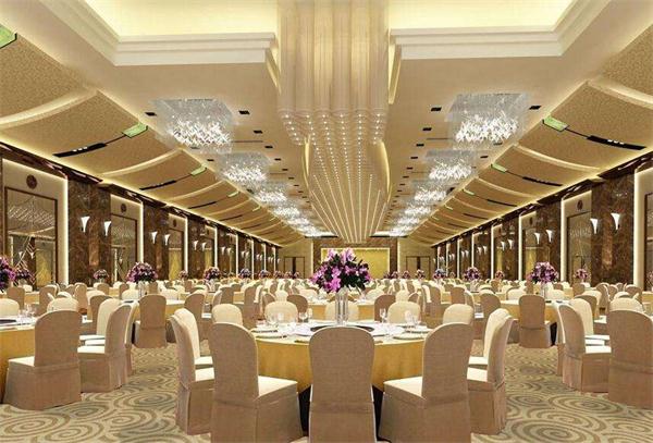 大型酒店宴會(huì)廳燈具廠家定制  優(yōu)質(zhì)水晶燈飾一站式安裝效果